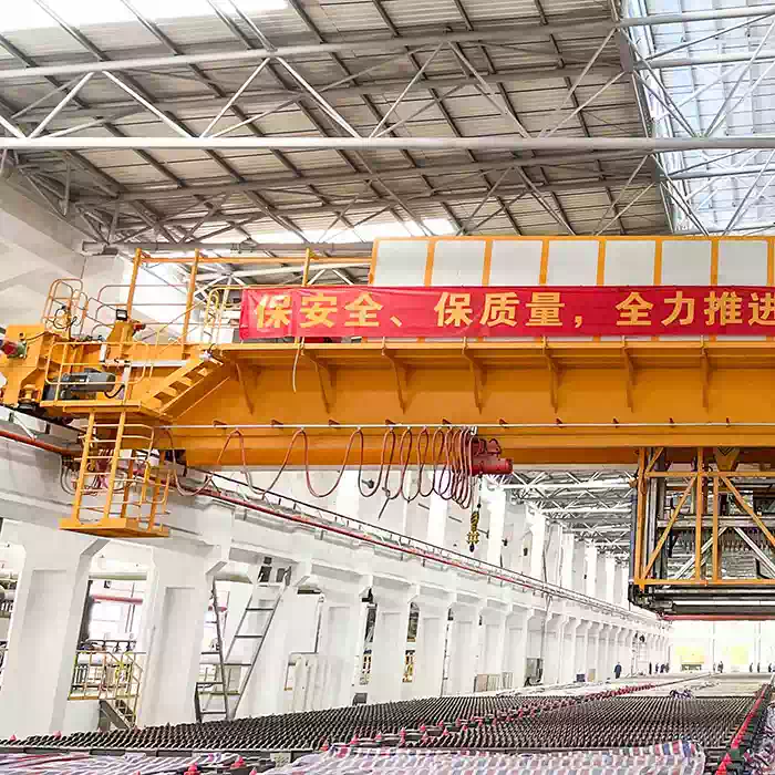 广州某项目电解铜多功能起重机.webp