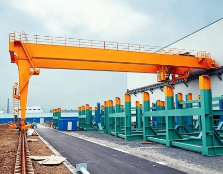 What is a semi gantry crane？
