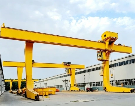 What is an L Leg Gantry Crane? Uses & Benefits Explained