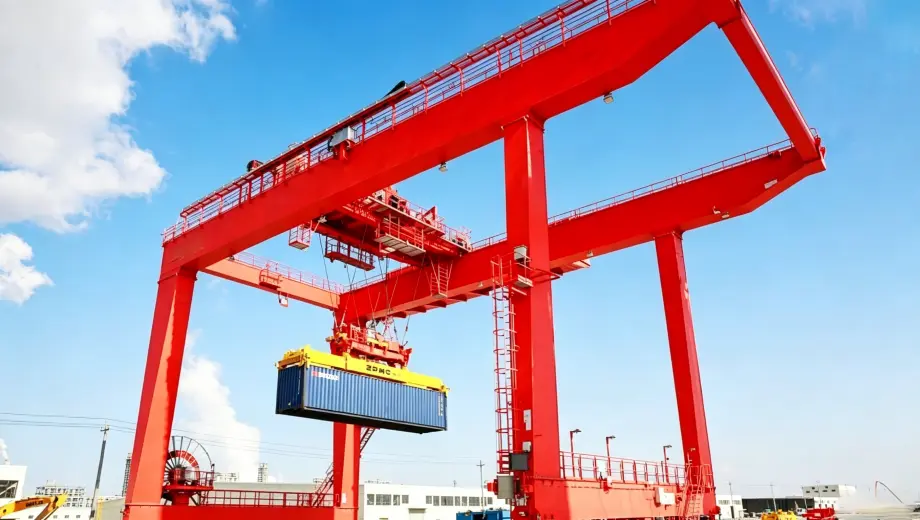 Intelligent Port Crane.webp